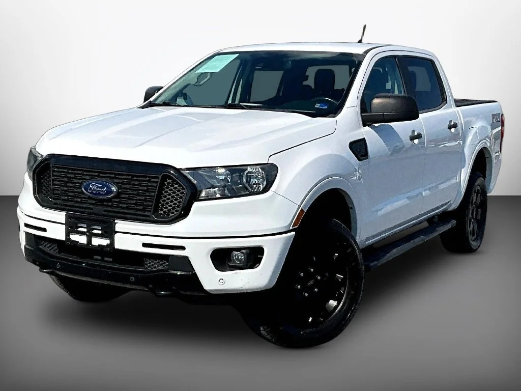 Used 2019 White Ford XLT image 3