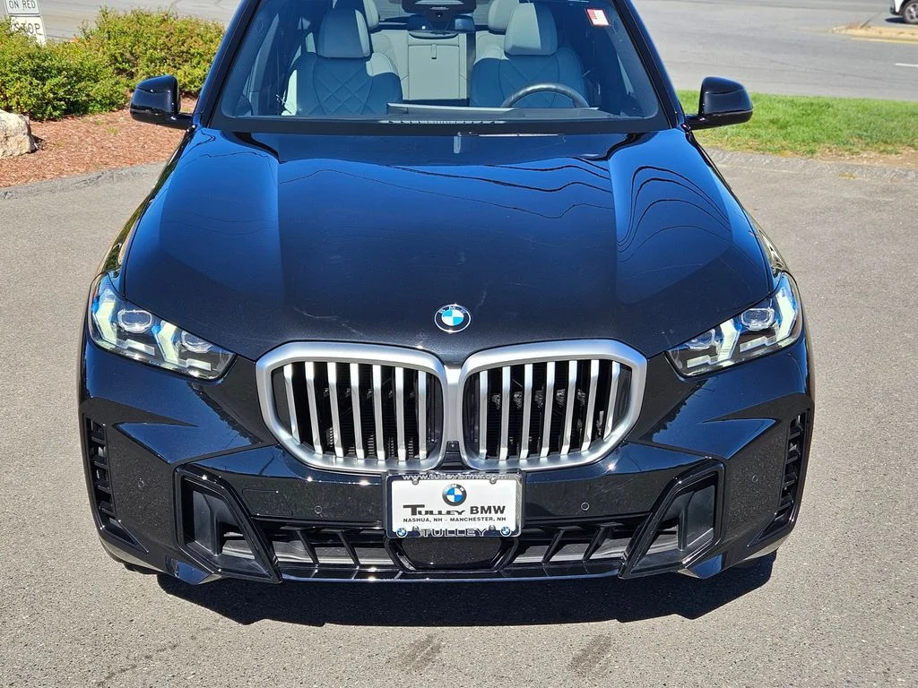 Used 2026 Black Sapphire Metallic BMW xDrive40i image 8