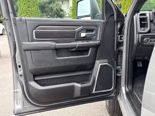 New 2026 Ceramic Gray Clear-Coat Exterior Paint RAM Laramie image 18
