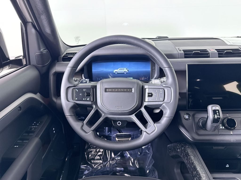 2026 Land Rover Defender OCTA - Photo 14