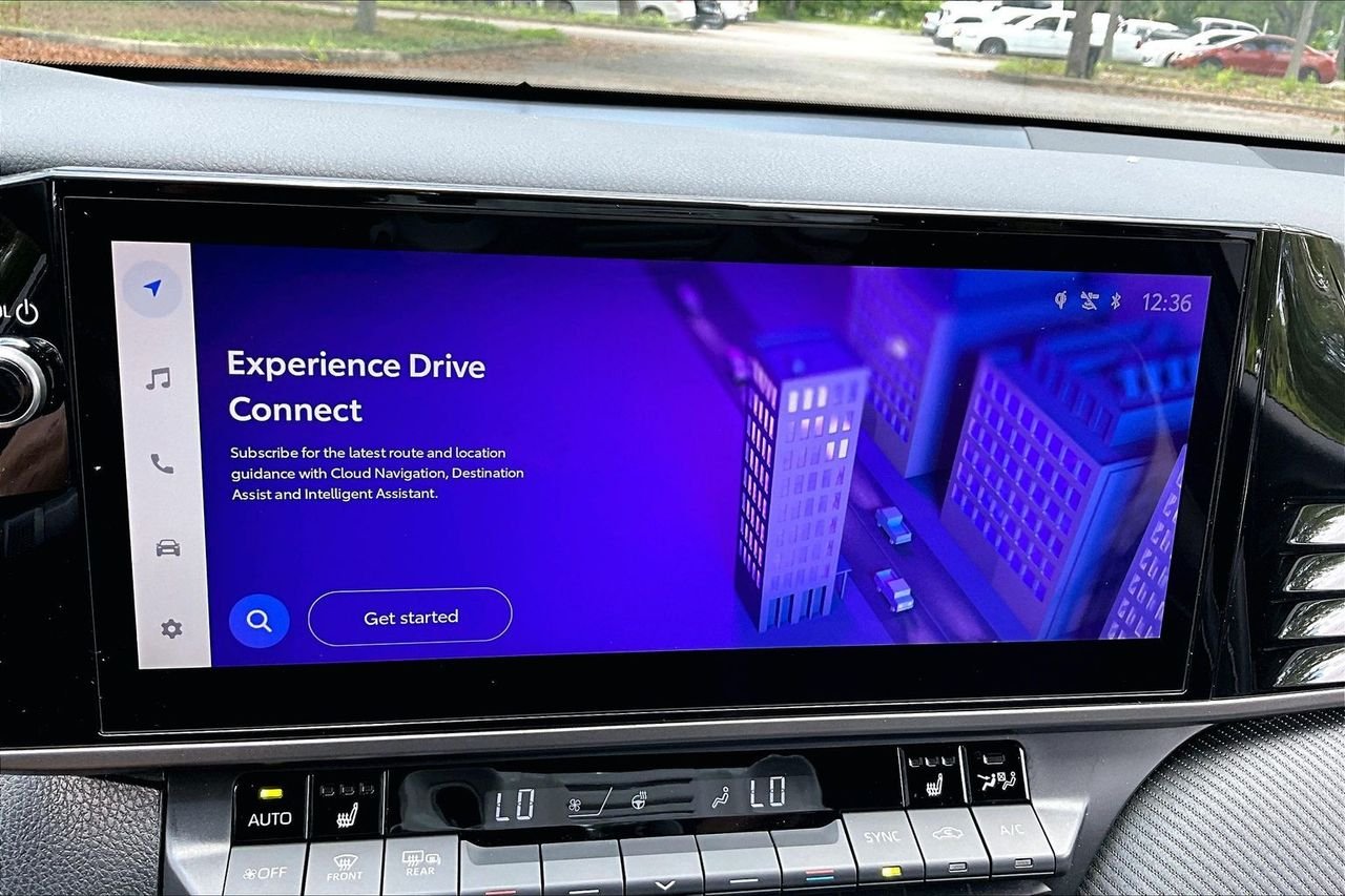 Certified Used 2025  Toyota SE image 24