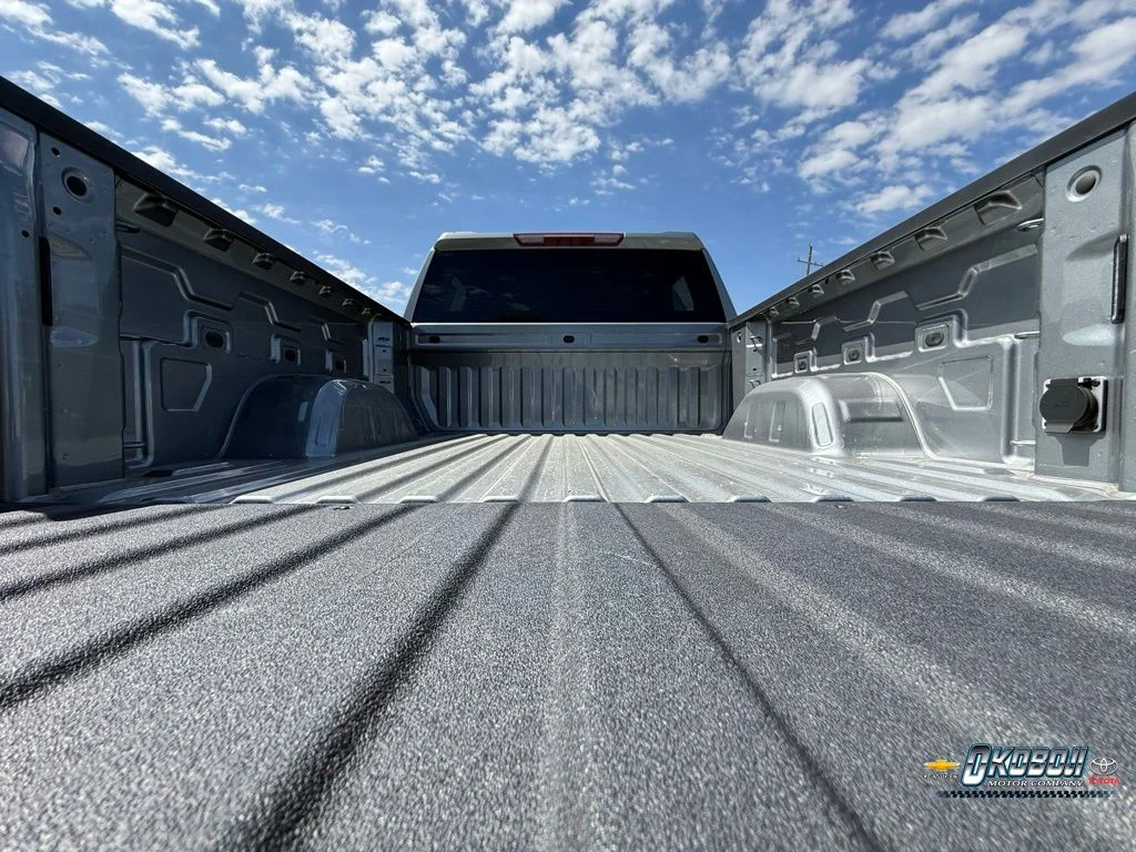 Used 2023 Gray Chevrolet LT image 15
