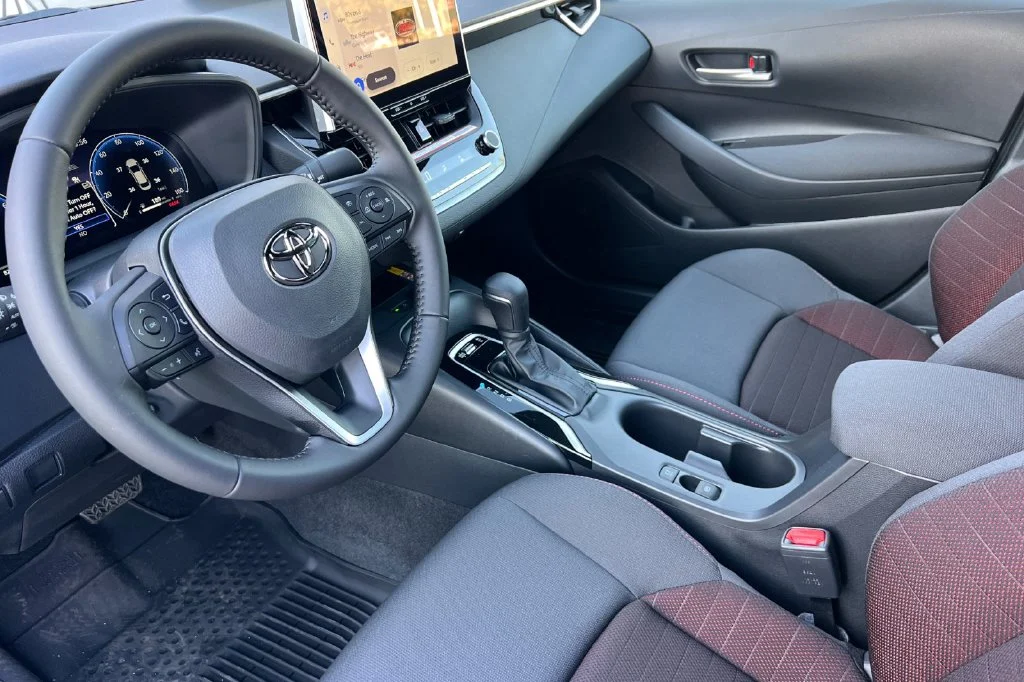 New 2027 Classic Silver Metallic Toyota SE image 10
