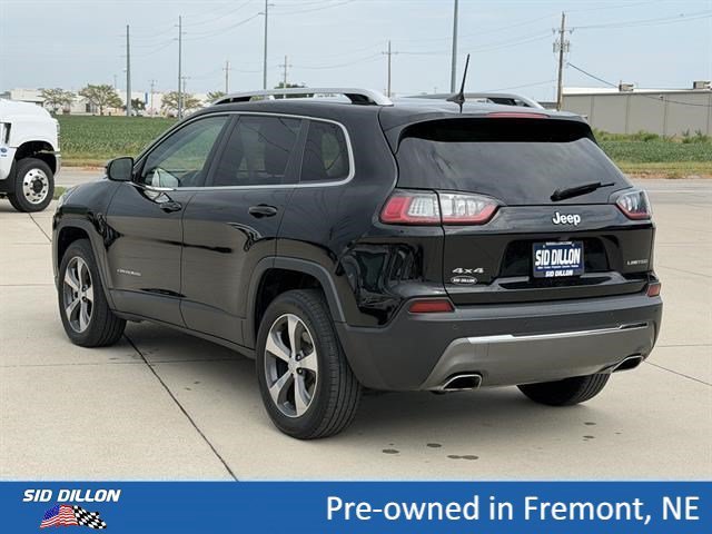 Used 2020 Diamond Black Crystal Pearlcoat Jeep Limited image 7