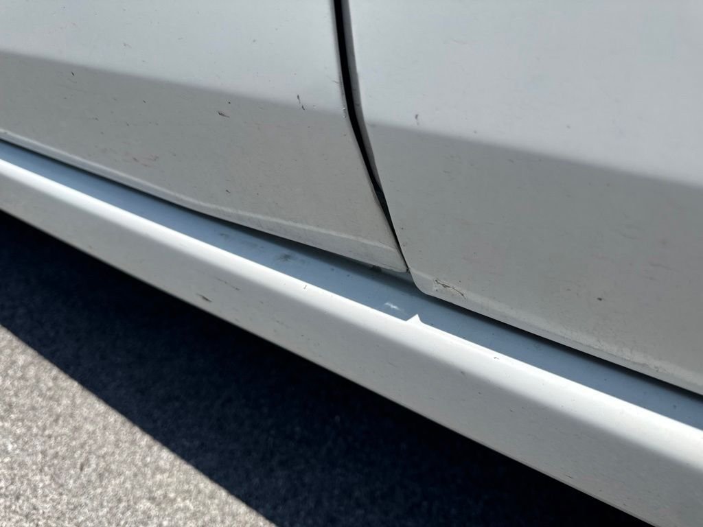 Used 2021 Bright White Clearcoat Jeep Limited image 13