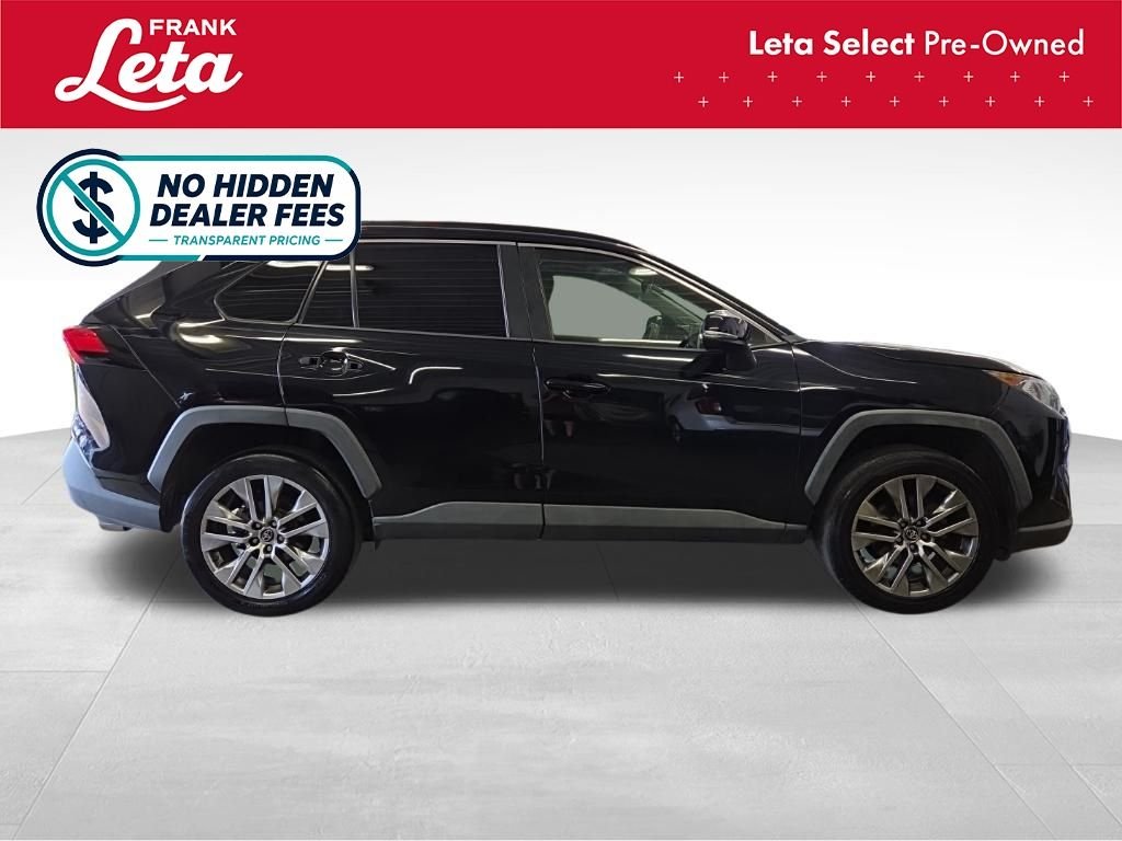 Used 2019 Midnight Black Metallic Toyota  image 8