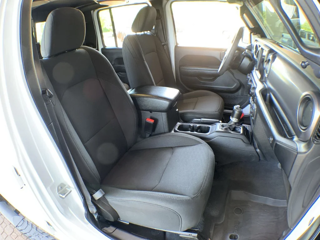 Used 2023 BRGHTWHT/BLACK Jeep Willys image 24