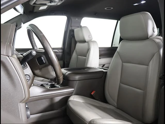 2021 Chevrolet Suburban Z71 - Photo 7