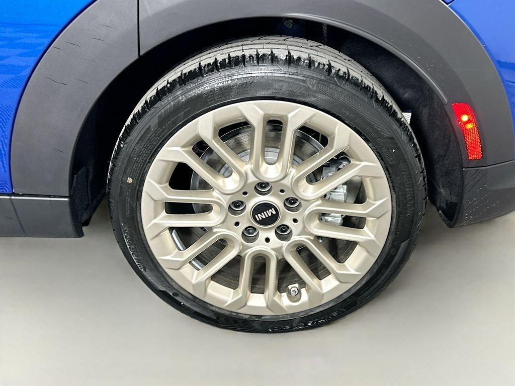Certified Used 2025 Blue MINI Signature Plus image 22