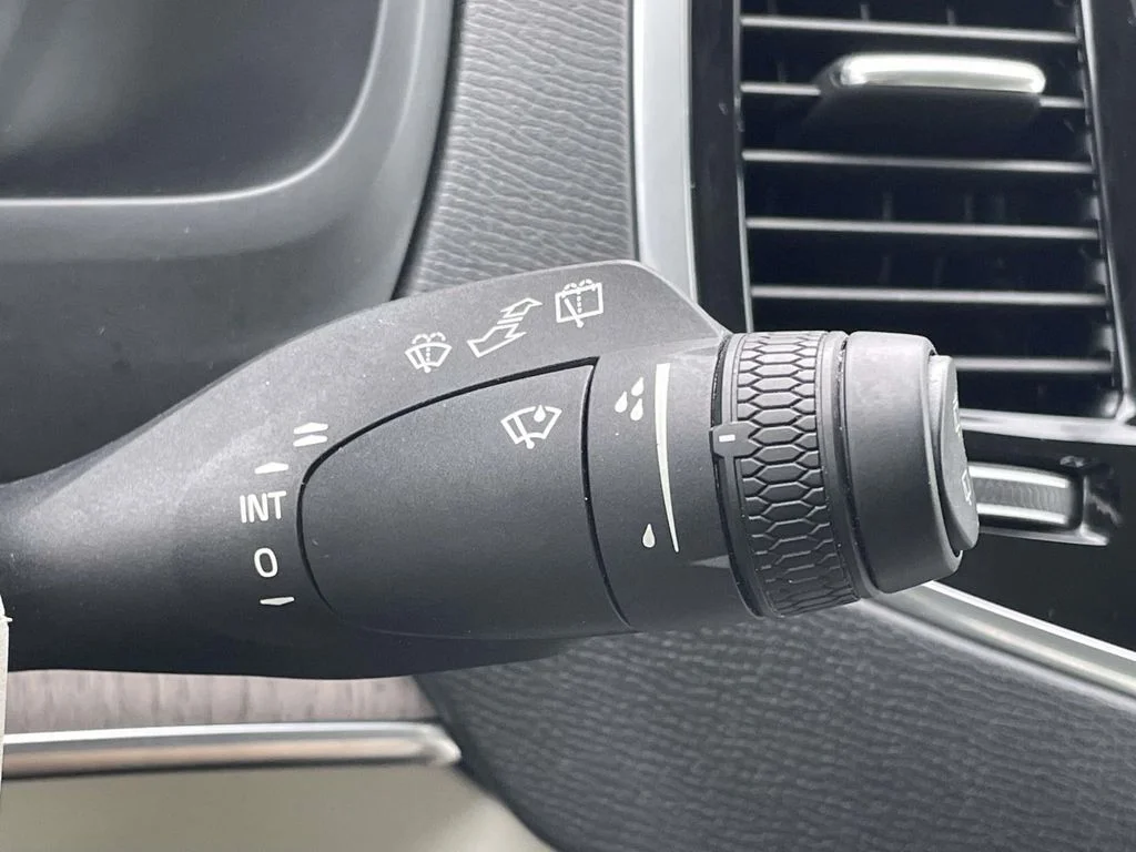2023 Volvo XC90 Plus - Photo 13