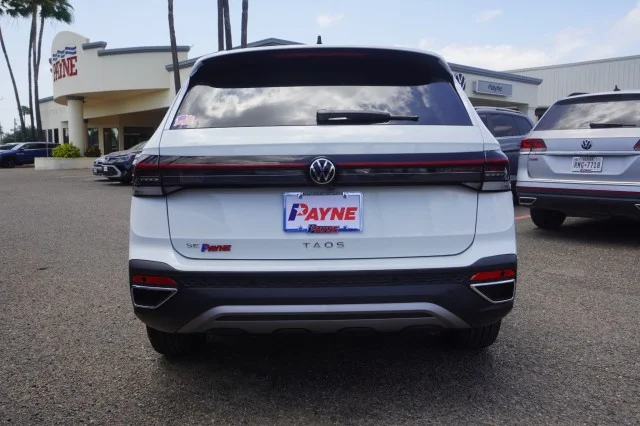 New 2026 Pure White Volkswagen 1.5T SE image 8