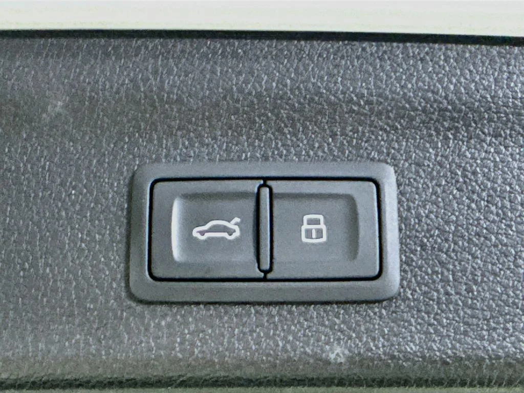 Used 2022 Glacier White Audi Premium Plus image 35