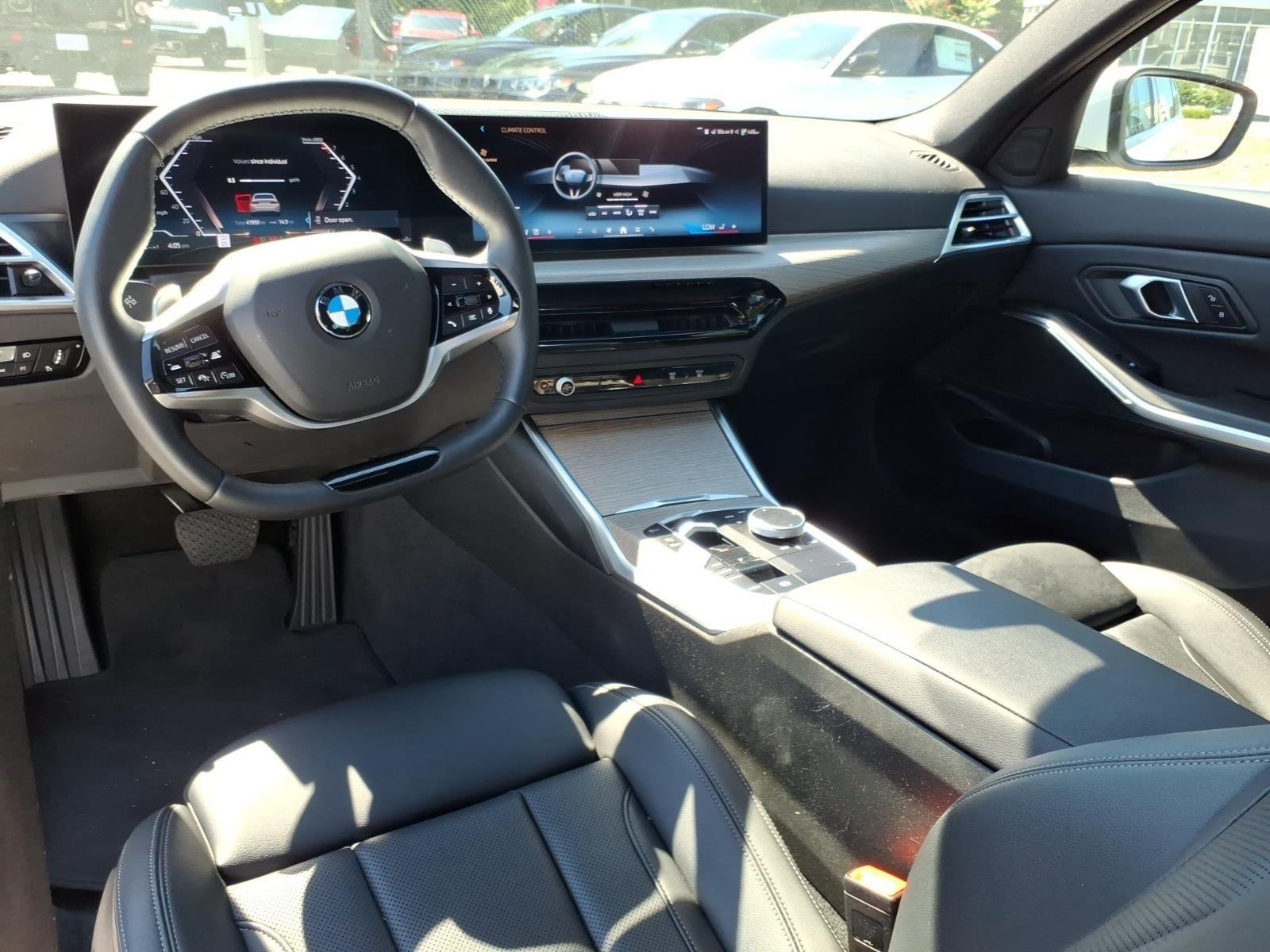 Used 2025 Alpine White BMW 330i image 19