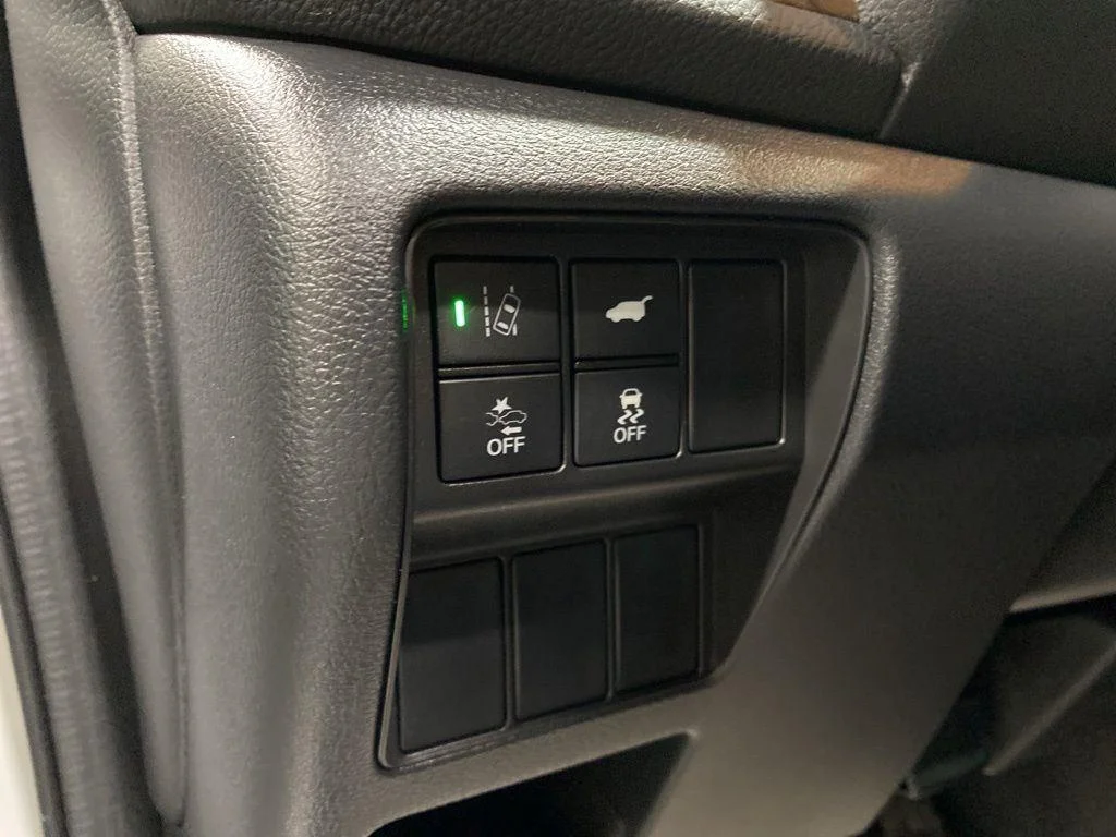 Used 2020 Platinum White Pearl Honda EX-L image 22