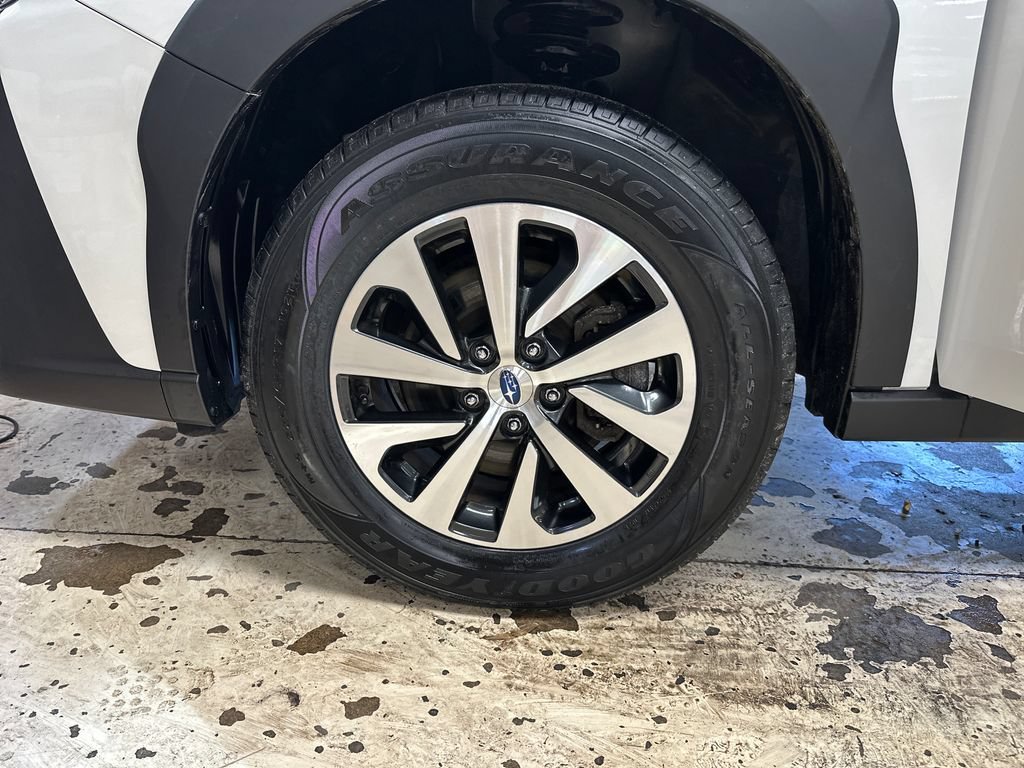 Used 2024 White Subaru BASE image 12