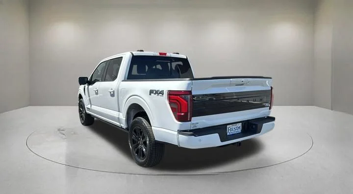 New 2026 Star White Metallic Tri-Coat Ford Platinum® image 2