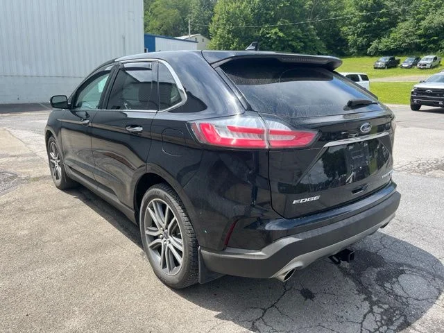 Used 2019 Black Ford Titanium image 8