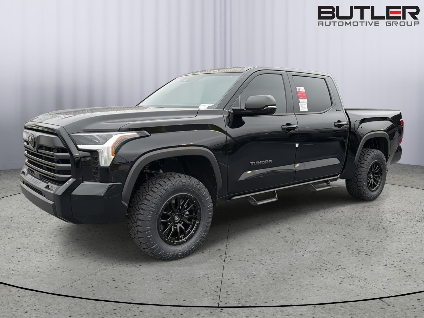New 2026 Midnight Black Metallic Toyota SR5 image 2