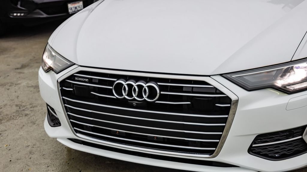 Used 2023 Ibis White Audi 45 Premium image 6