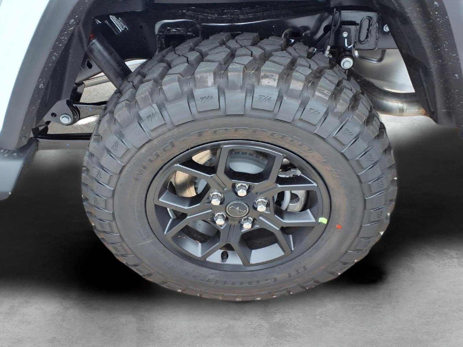 New 2026 Bright White Clear-Coat Exterior Paint Jeep Texas Trail image 7