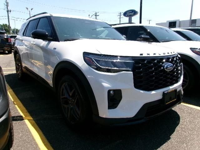 Used 2026 White Metallic Ford ST-Line image 3