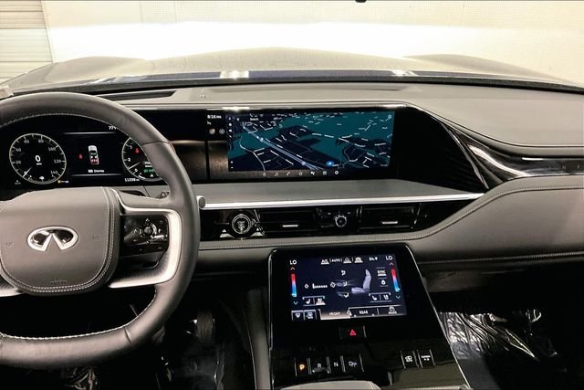 2025 INFINITI QX80 Sensory 4WD - Photo 7