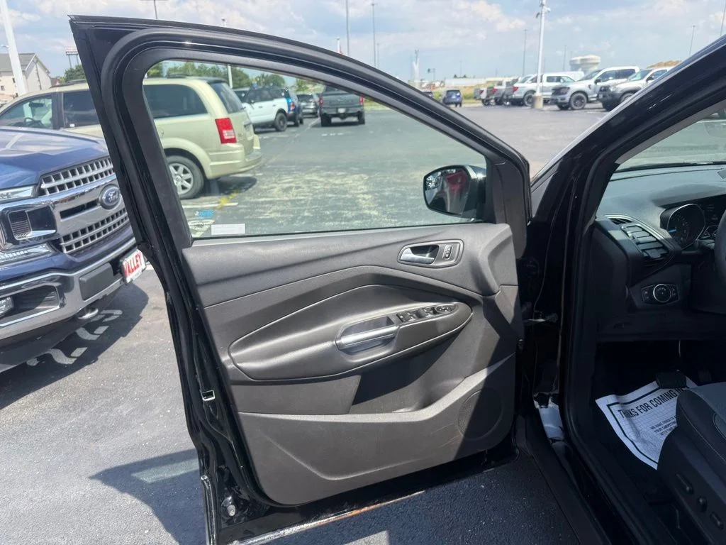 Used 2018 Black Ford SE image 16