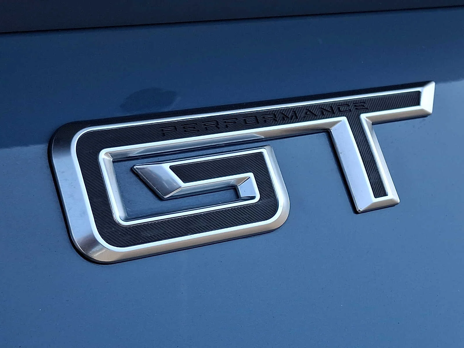 Used 2025 Vapor Blue Ford GT image 28