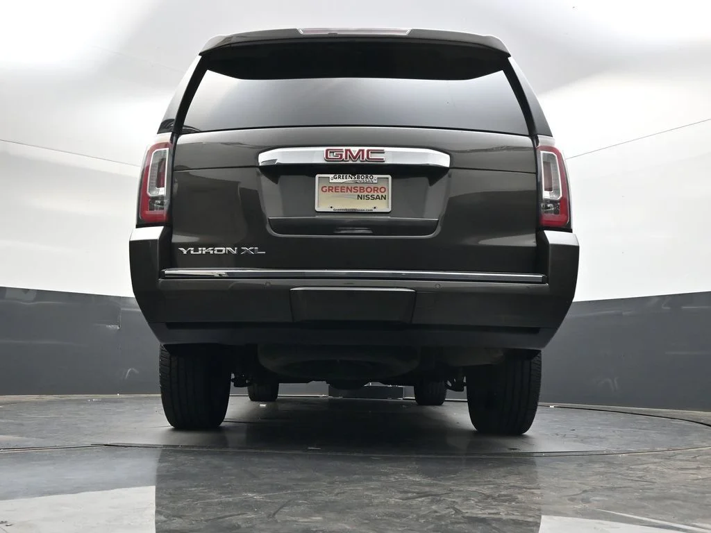 Used 2019 Gray GMC Denali image 37
