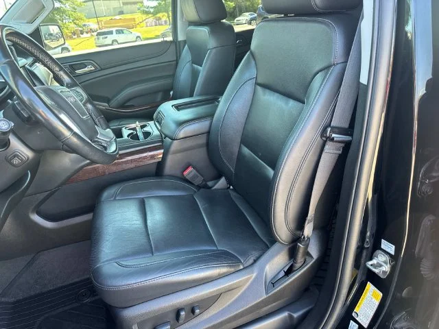 Used 2019 Black GMC SLT image 34