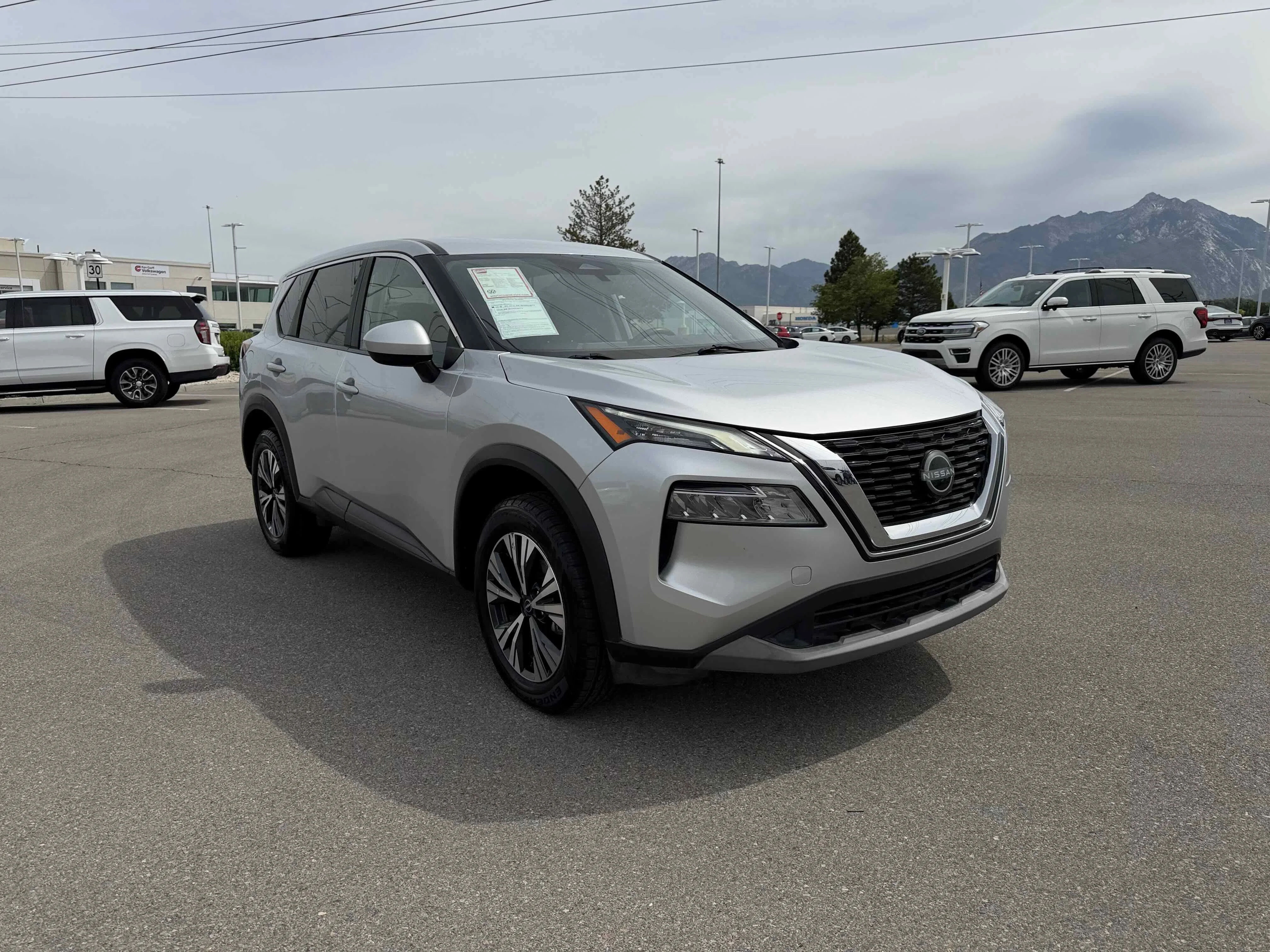 Used 2023 Brilliant Silver Metallic Nissan SV image 9