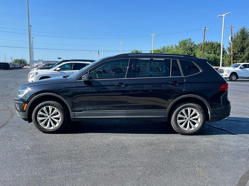 Used 2020 Black Volkswagen 2.0T S image 4