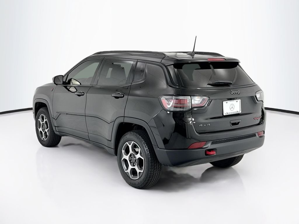 Used 2022 Diamond Black Jeep Trailhawk image 7