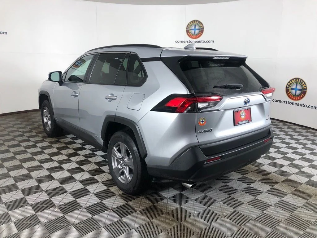 Used 2023 Silver Toyota XLE image 22