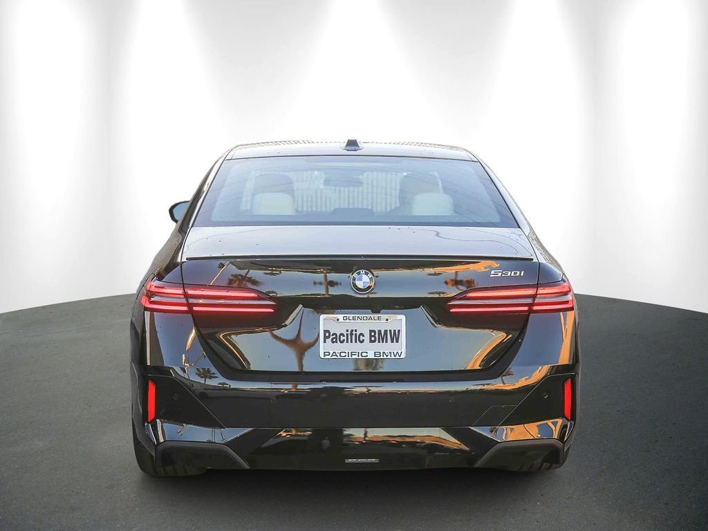 Used 2026 Black Sapphire Metallic BMW 530i image 5