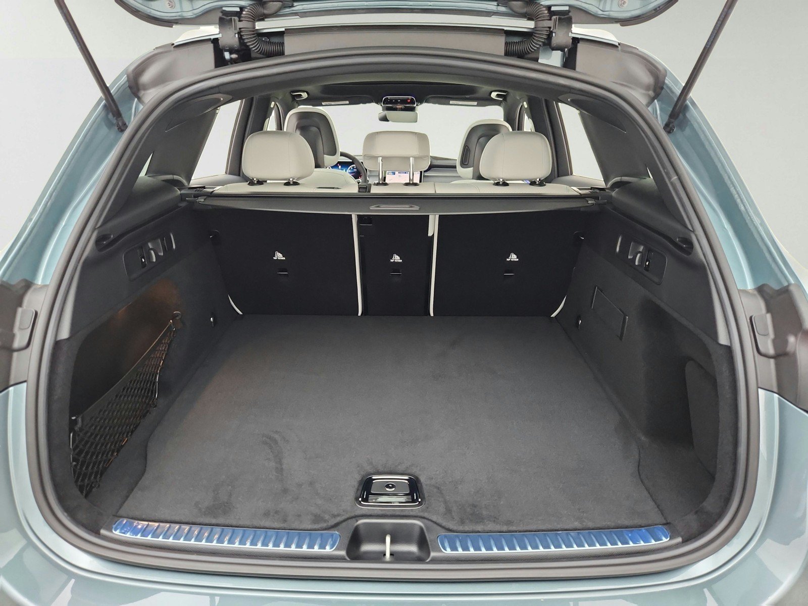 New 2026 Verde Silver Metallic Mercedes-Benz GLC 300 SUV image 56