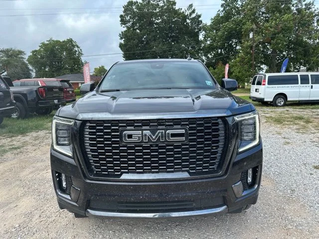 Used 2023 Silver GMC Denali Ultimate image 4