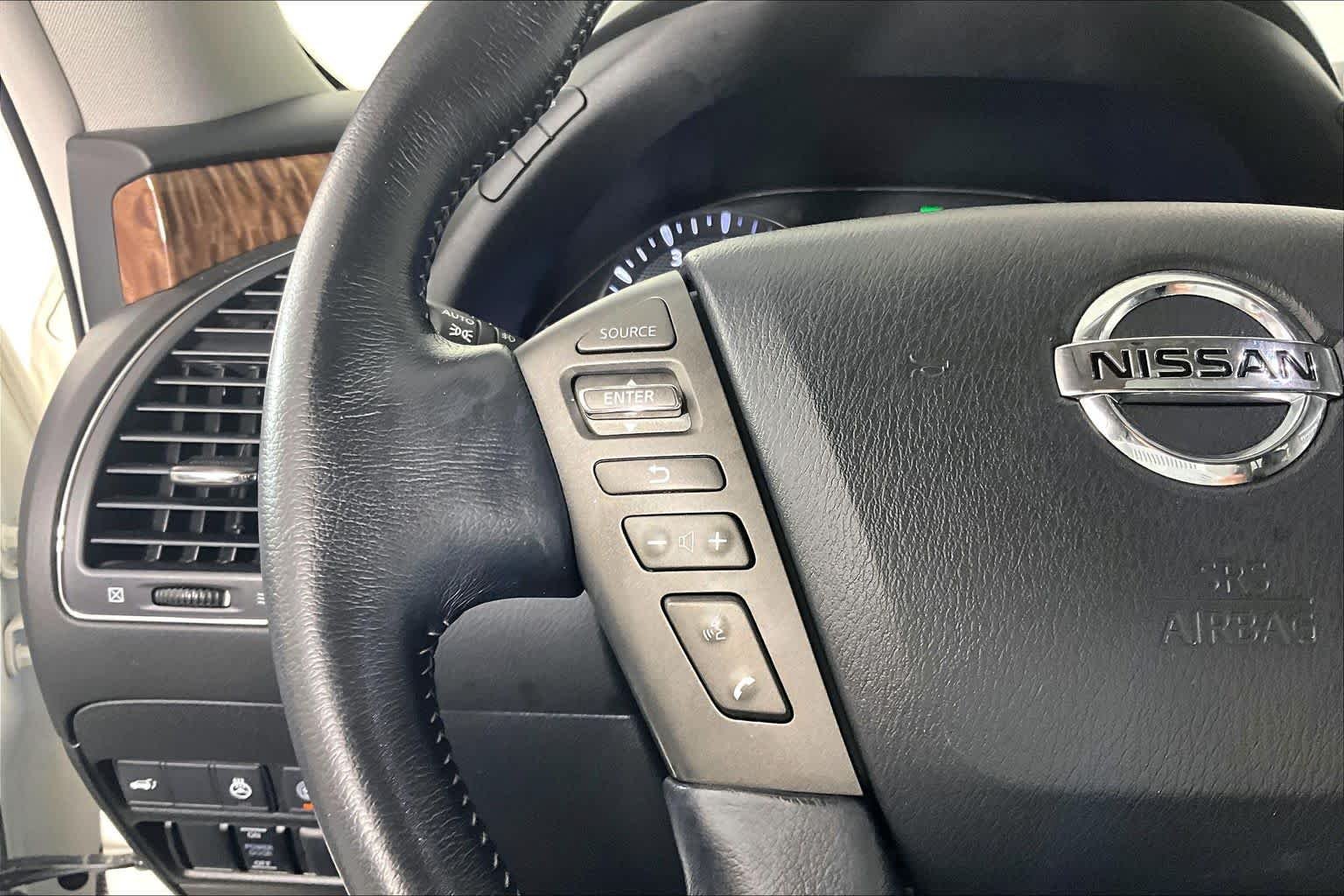 Used 2020 Pearl White Tricoat Nissan Platinum image 22