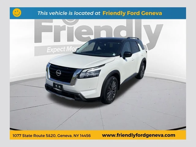 2023 Nissan Pathfinder SL
