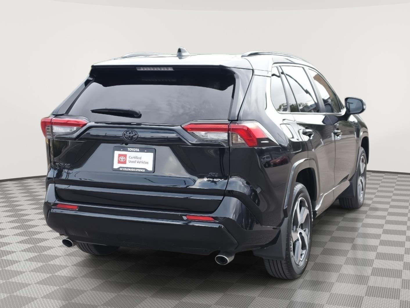 Certified Used 2025 Midnight Black Metallic Toyota SE image 14