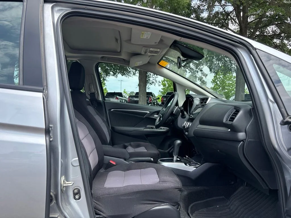 Used 2020 Silver Honda EX image 16