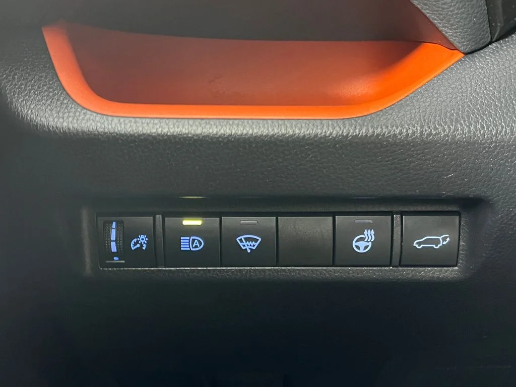 Used 2019 Black Toyota Adventure image 19