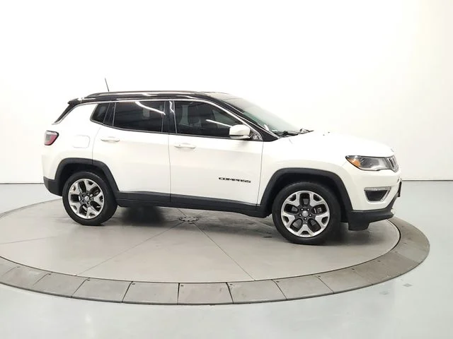 Used 2018 White Jeep Limited image 9