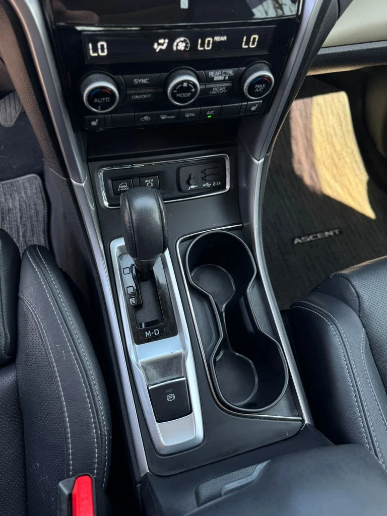 Used 2022 Silver Subaru Limited image 20