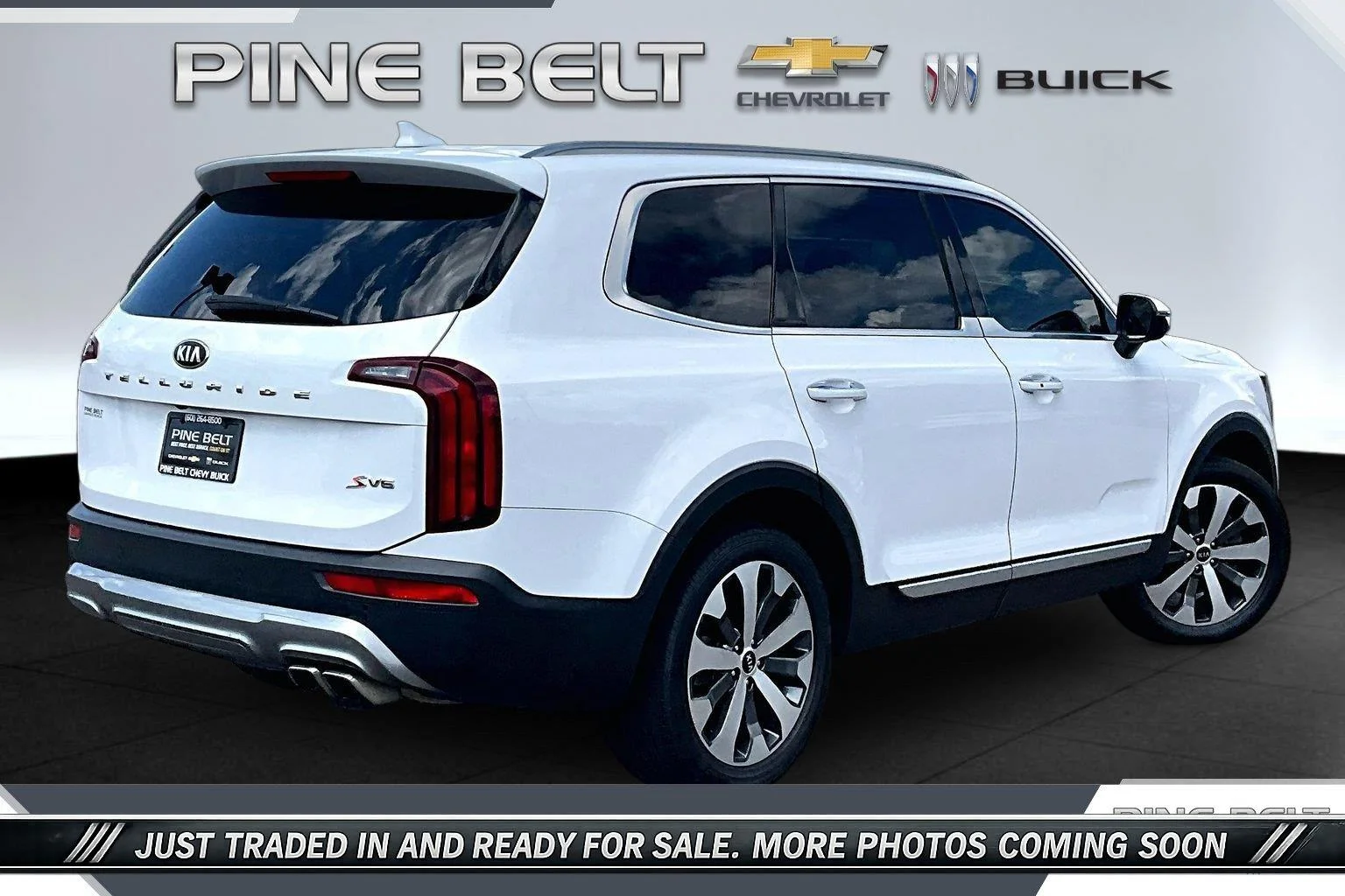 Used 2021 Glacial White Pearl Kia S image 11