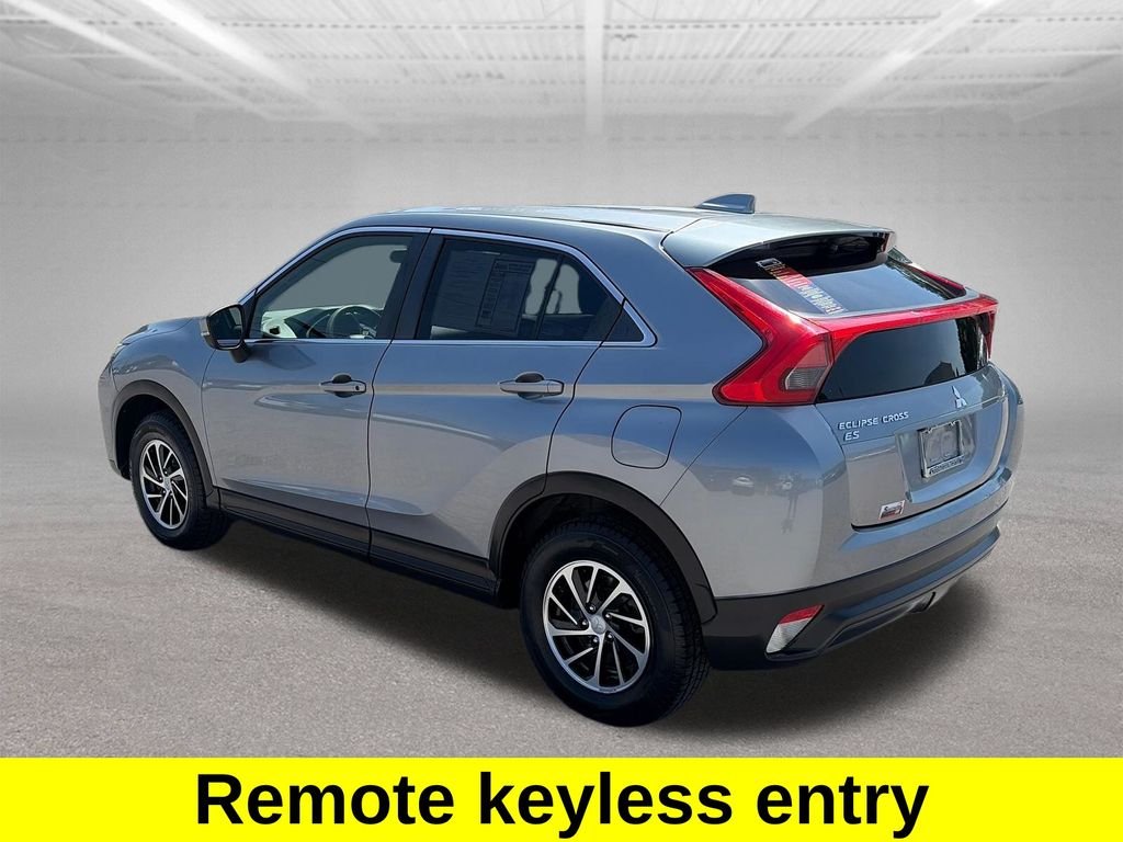 Used 2020 Silver Mitsubishi ES image 3