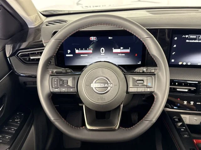 New 2026 Aspen White TriCoat / Super Black Two-tone Nissan SR image 14
