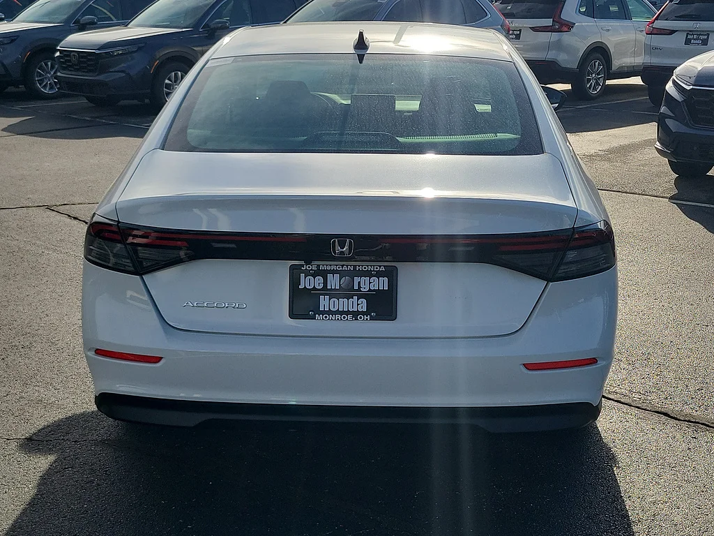 2026 Honda Accord Sedan SE, photo 8 of 12