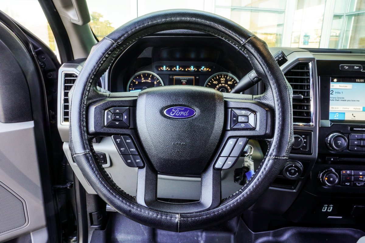 Used 2016 Gray Ford XLT image 15