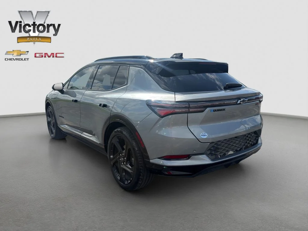 Used 2024 Gray Chevrolet RS image 4